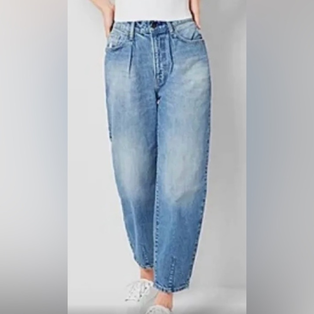 NWT-ANA HIGHEST RISE BALLOON JEANS